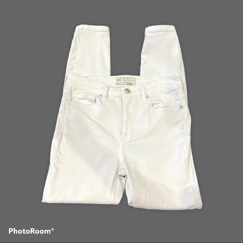 Free People Skinny Jeans distressed knees